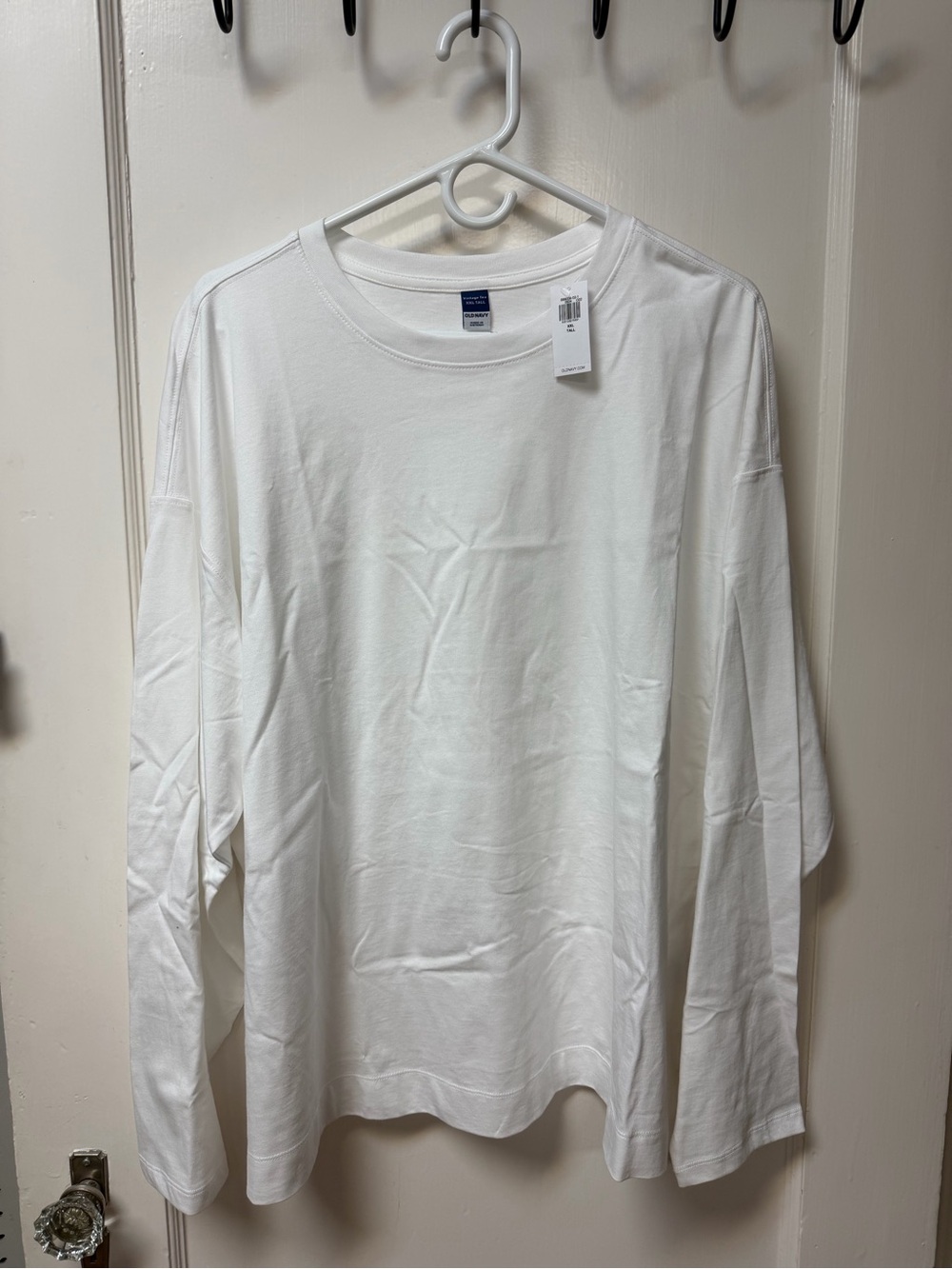 NWT Old Navy White Vintage Tee